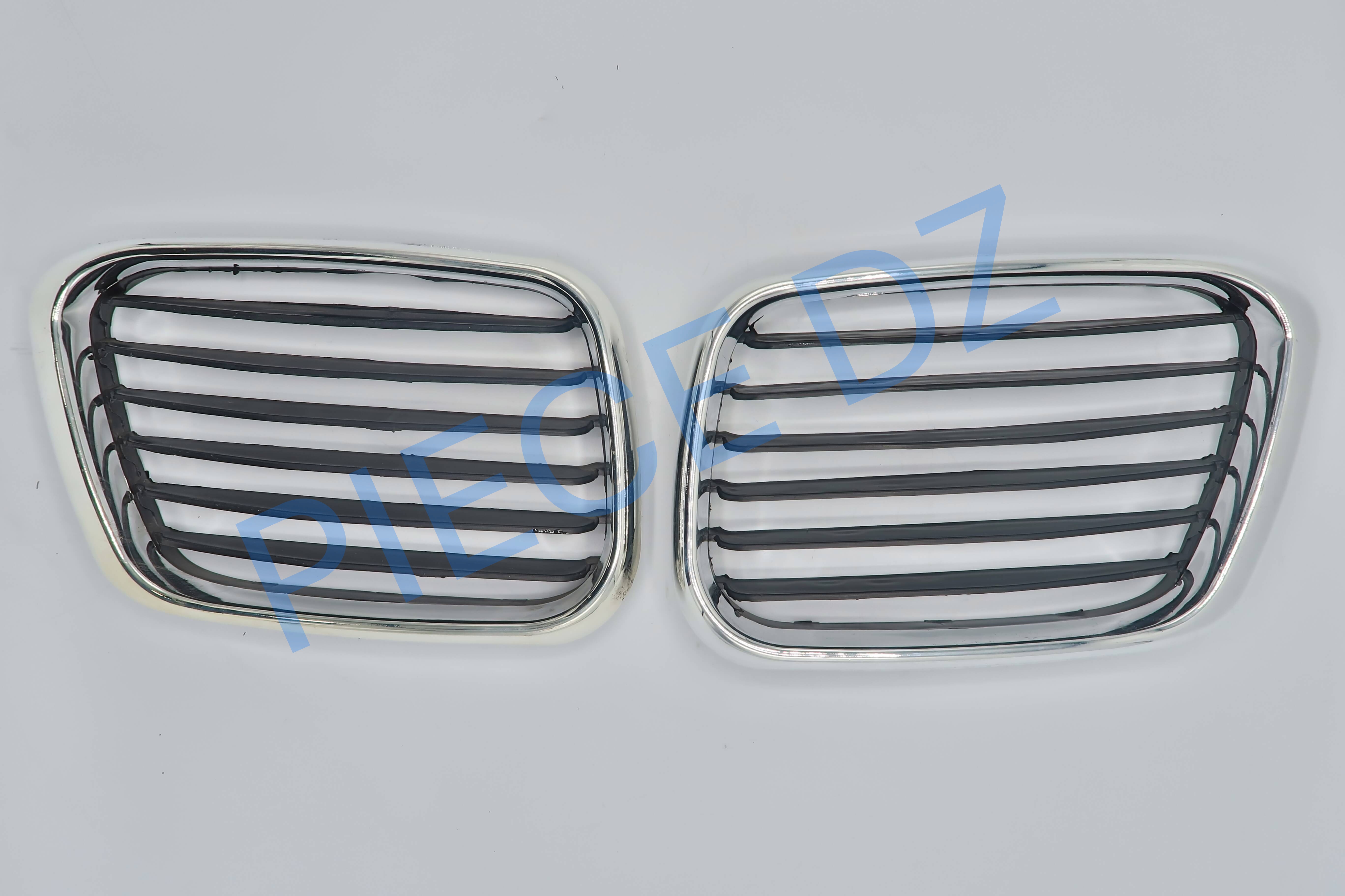 CALANDRE DFM 1.3 / HAMMER / V27